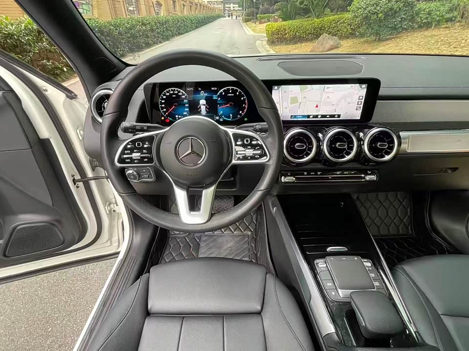 Mercedes-Benz GLB