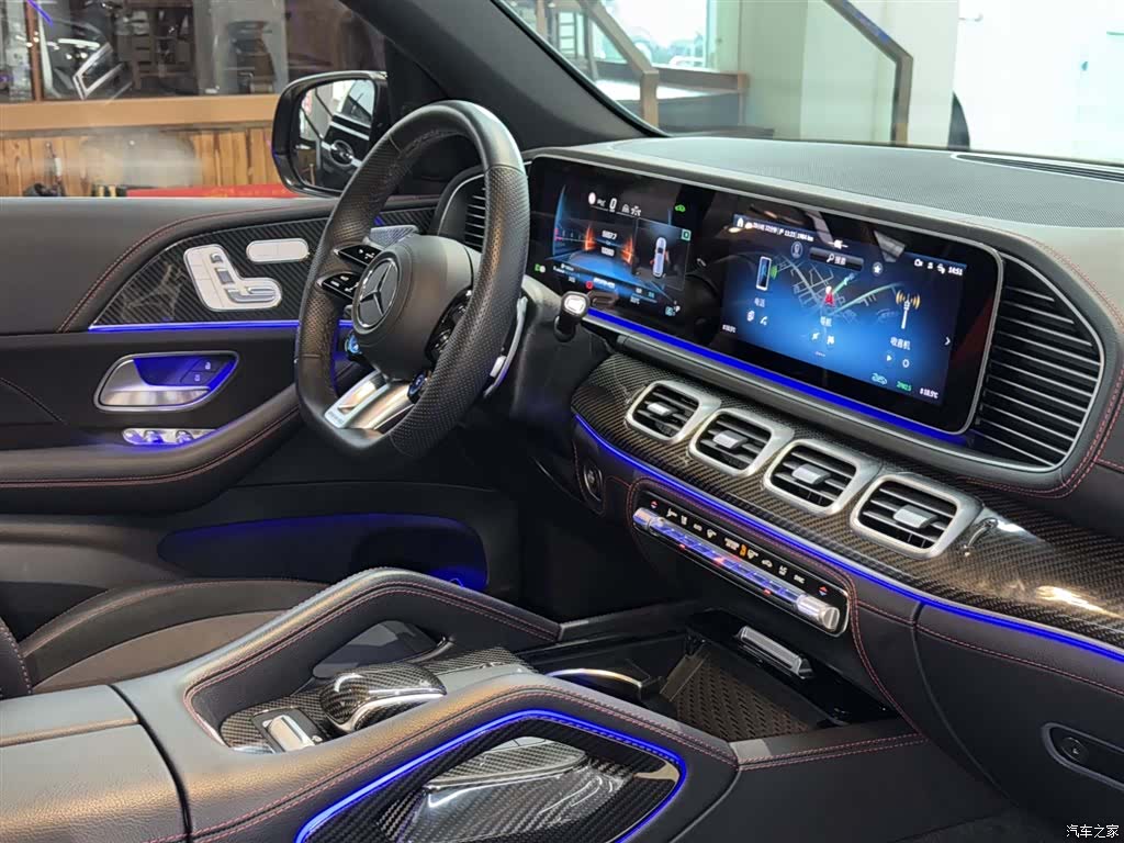 Mercedes-Benz GLE, 2024 13