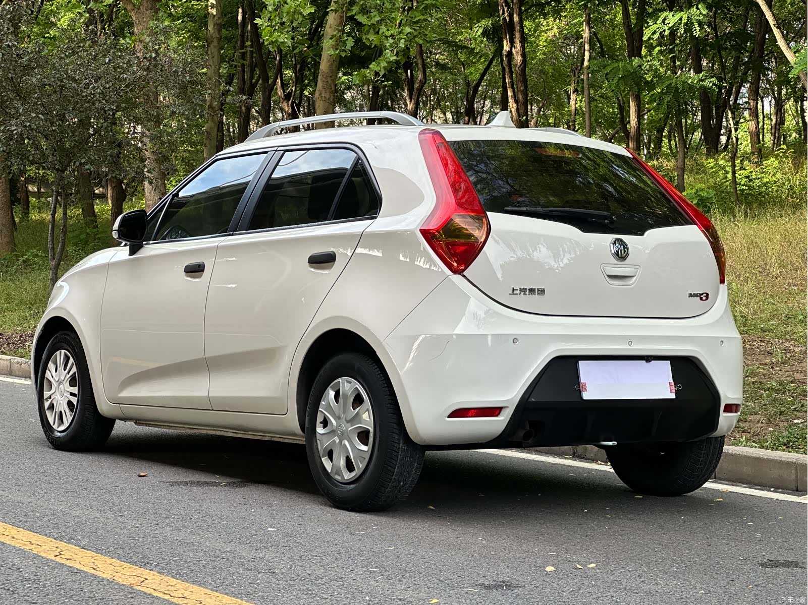 MG 3, 2015 4