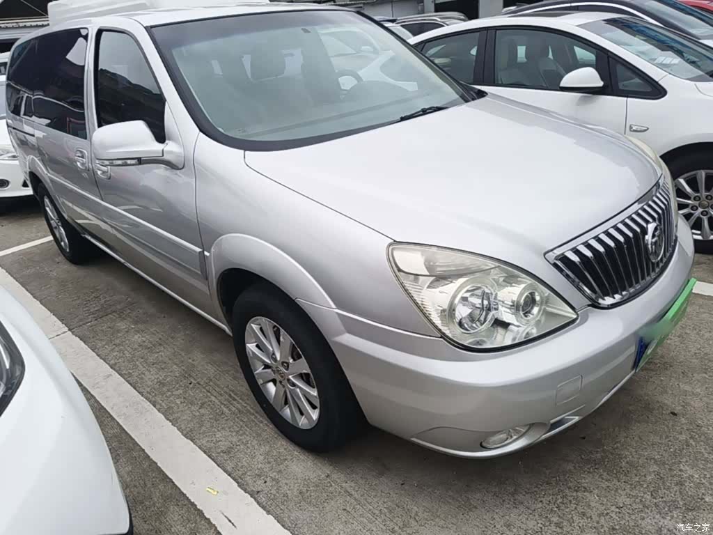 Buick GL8, 2015 4