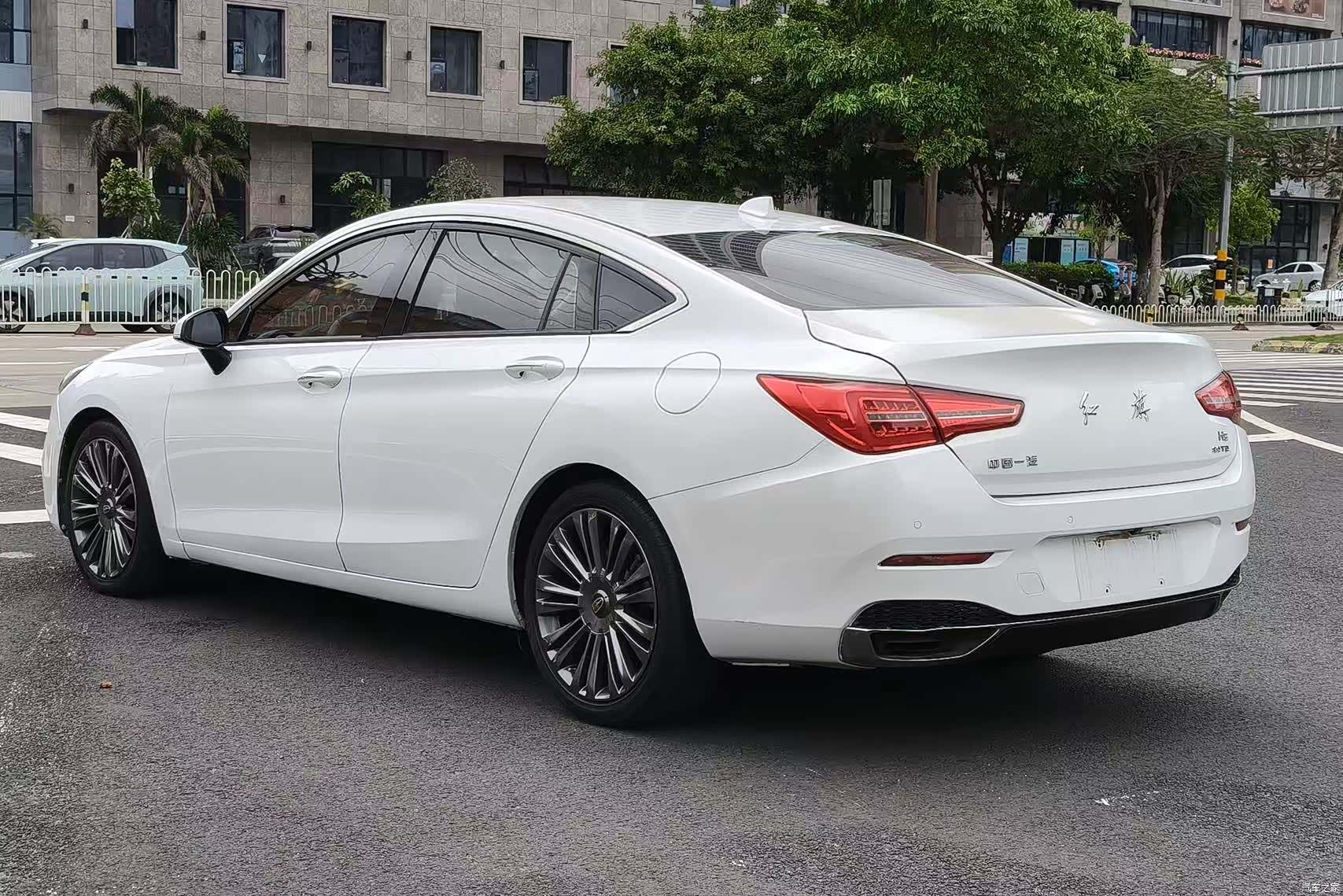Hongqi H5, 2019 7
