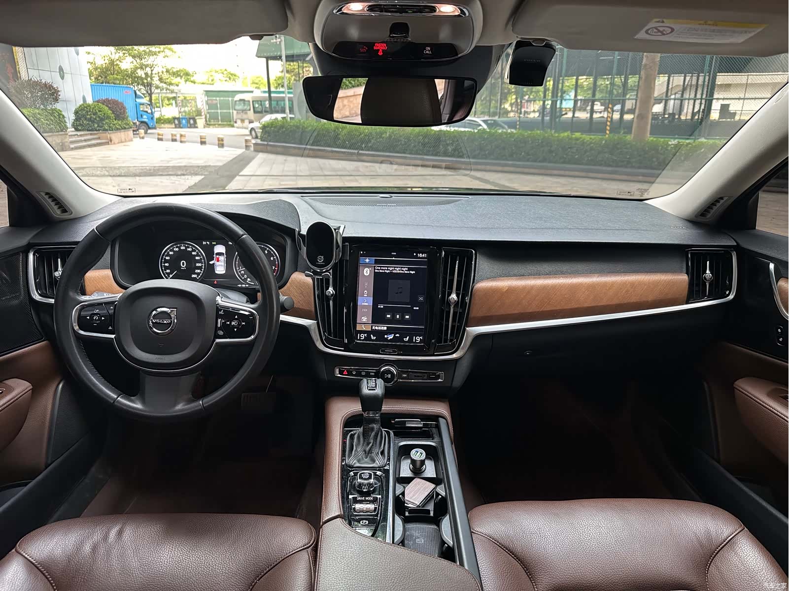 Volvo S90, 2019 13