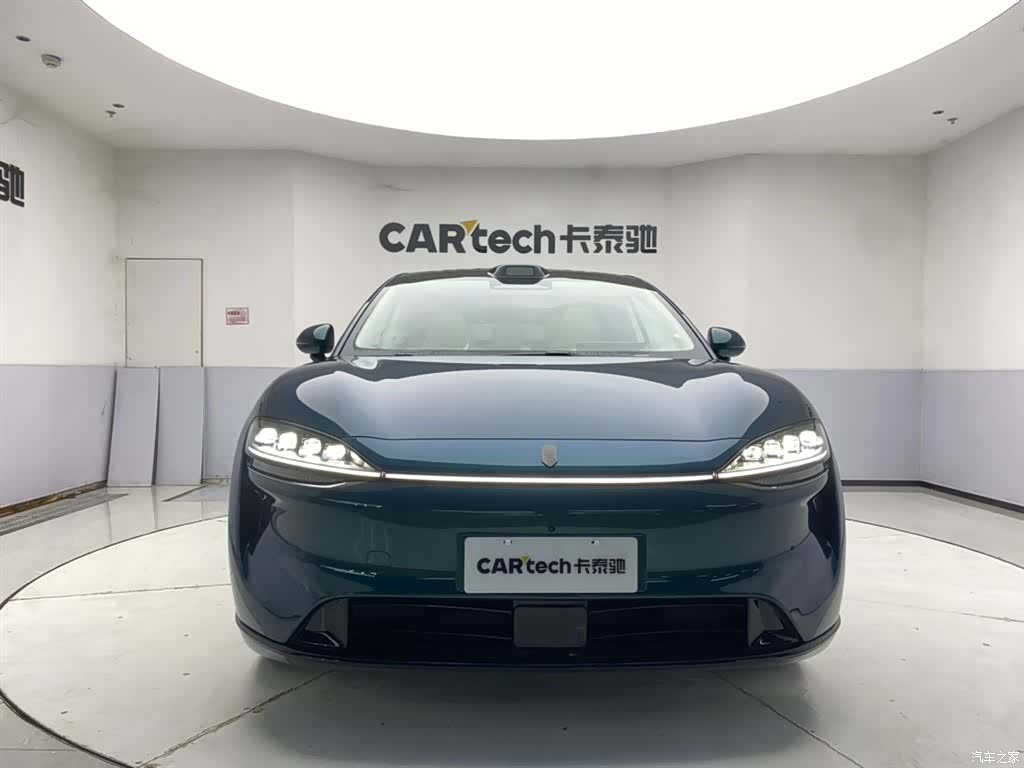 Luxeed R7, 2025 3