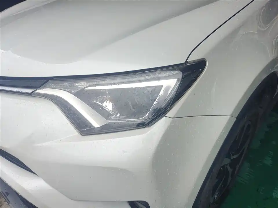 Toyota RAV4 Rongfang