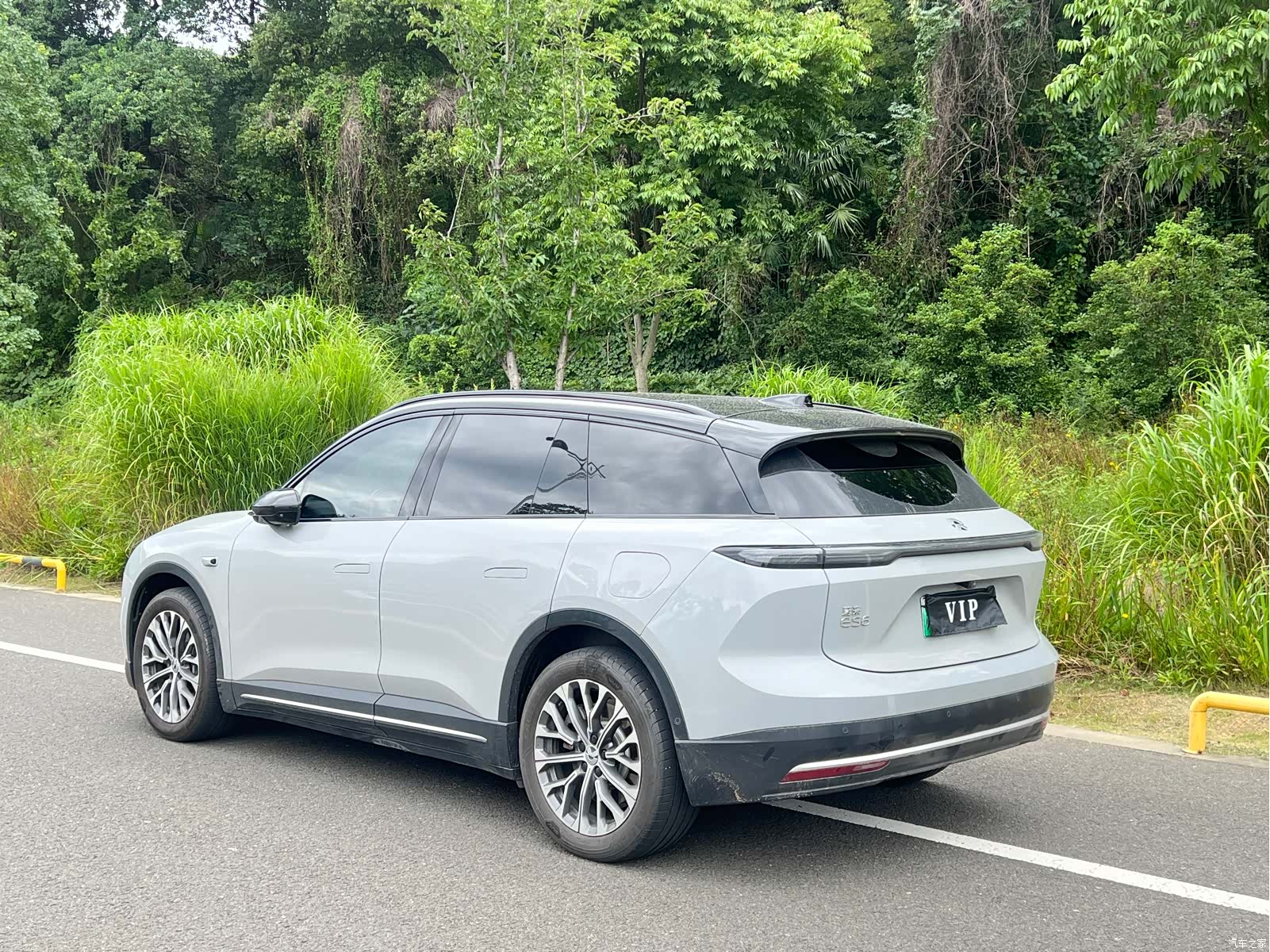 NIO ES6, 2023 4
