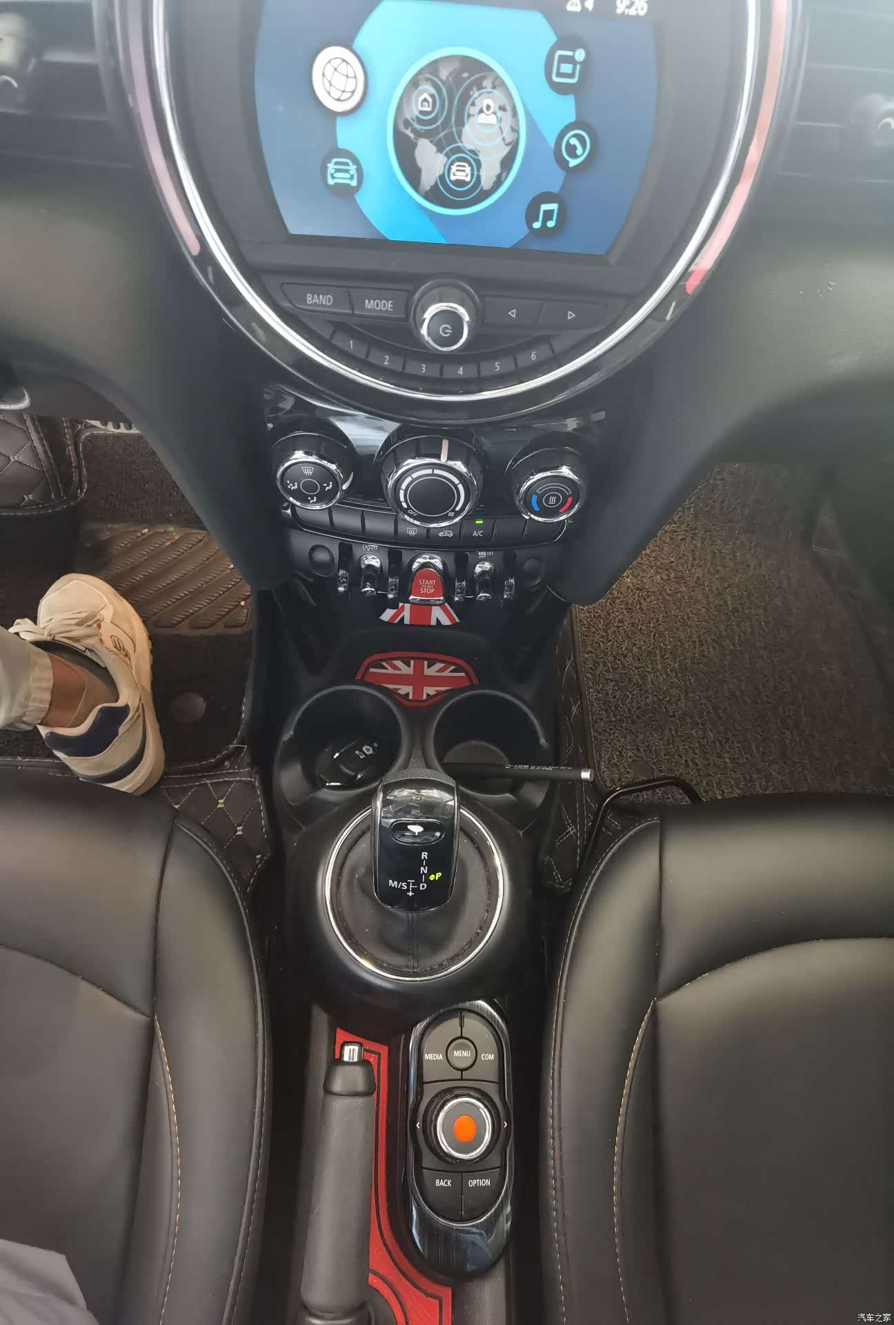 Mini ONE, 2019 10