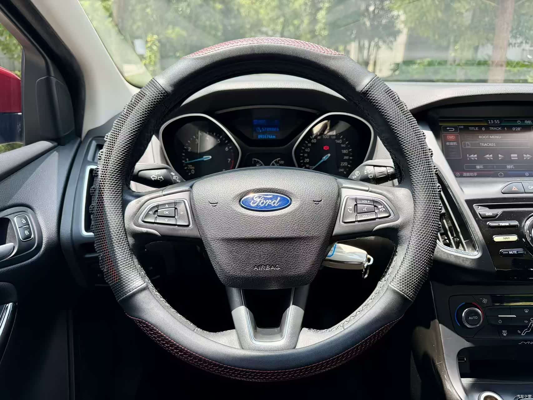 Ford Focus, 2015 13