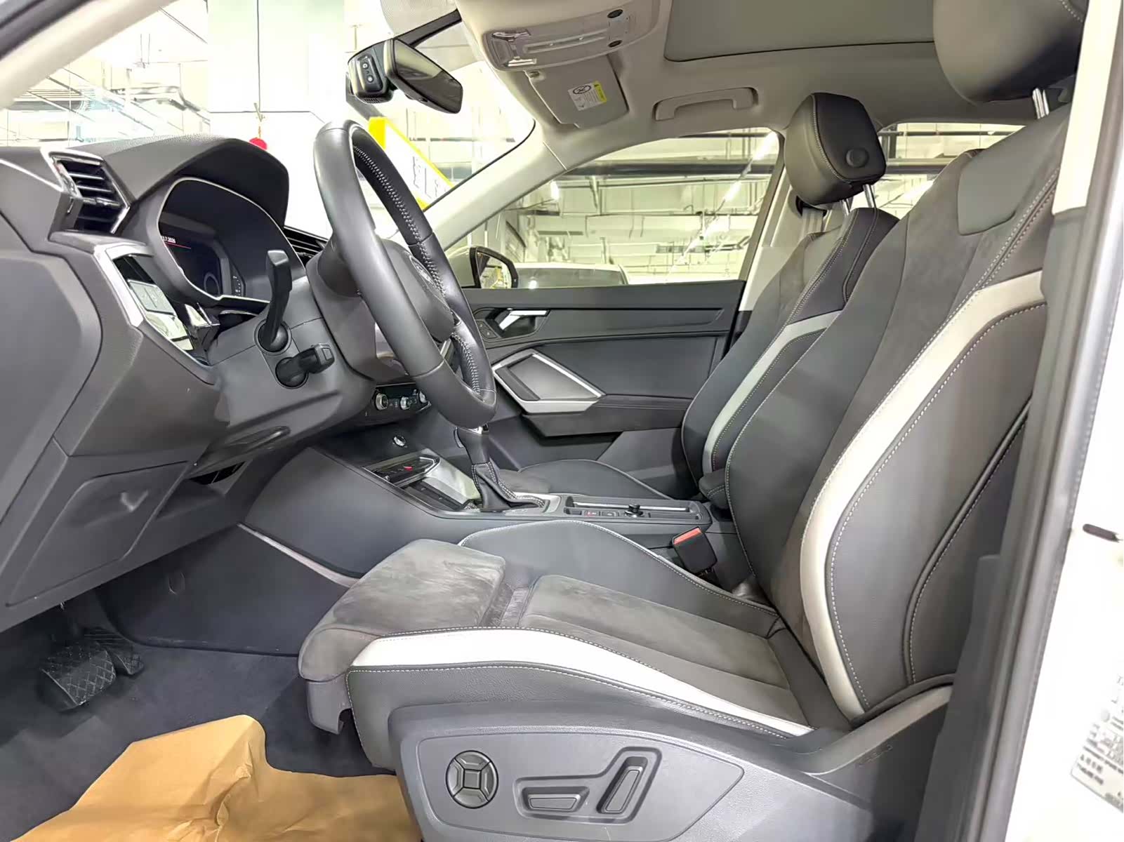 Audi Q3, 2022 4