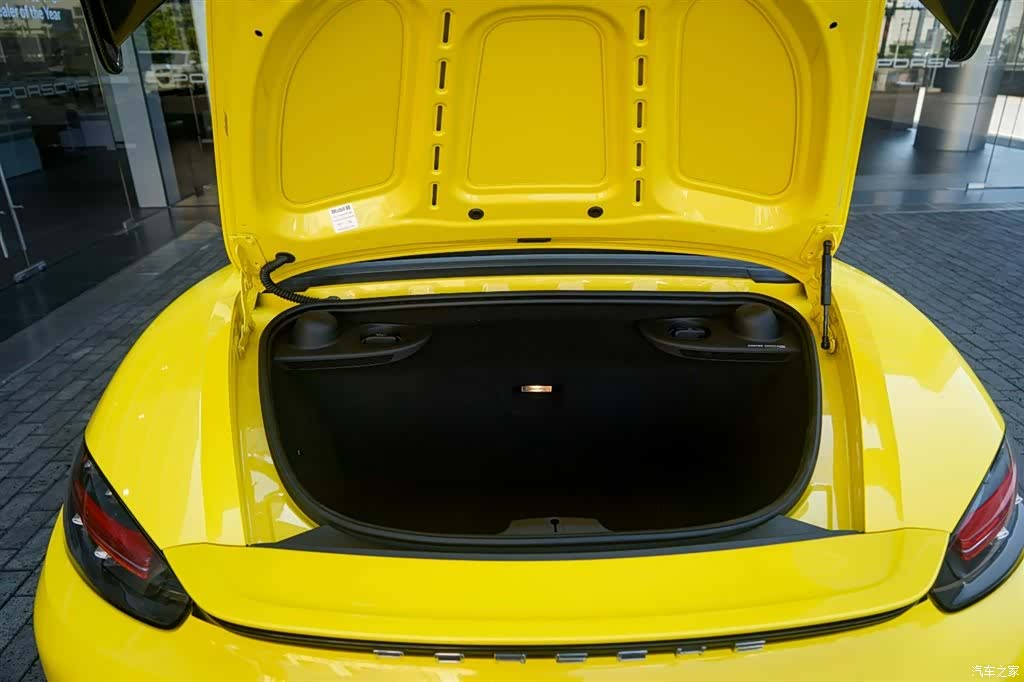 Porsche Boxster, 2024 17
