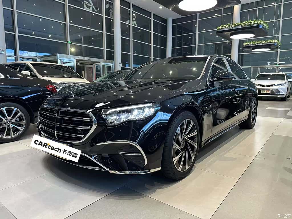 Mercedes-Benz E-Class, 2025 1