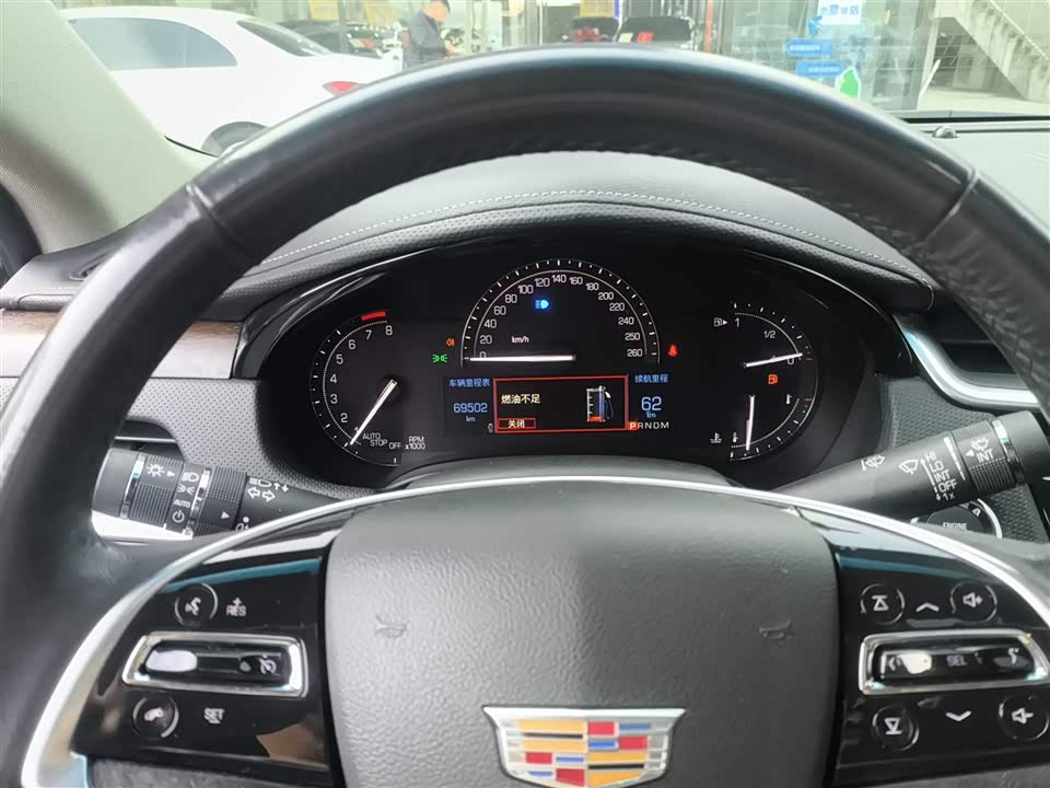 Cadillac XTS