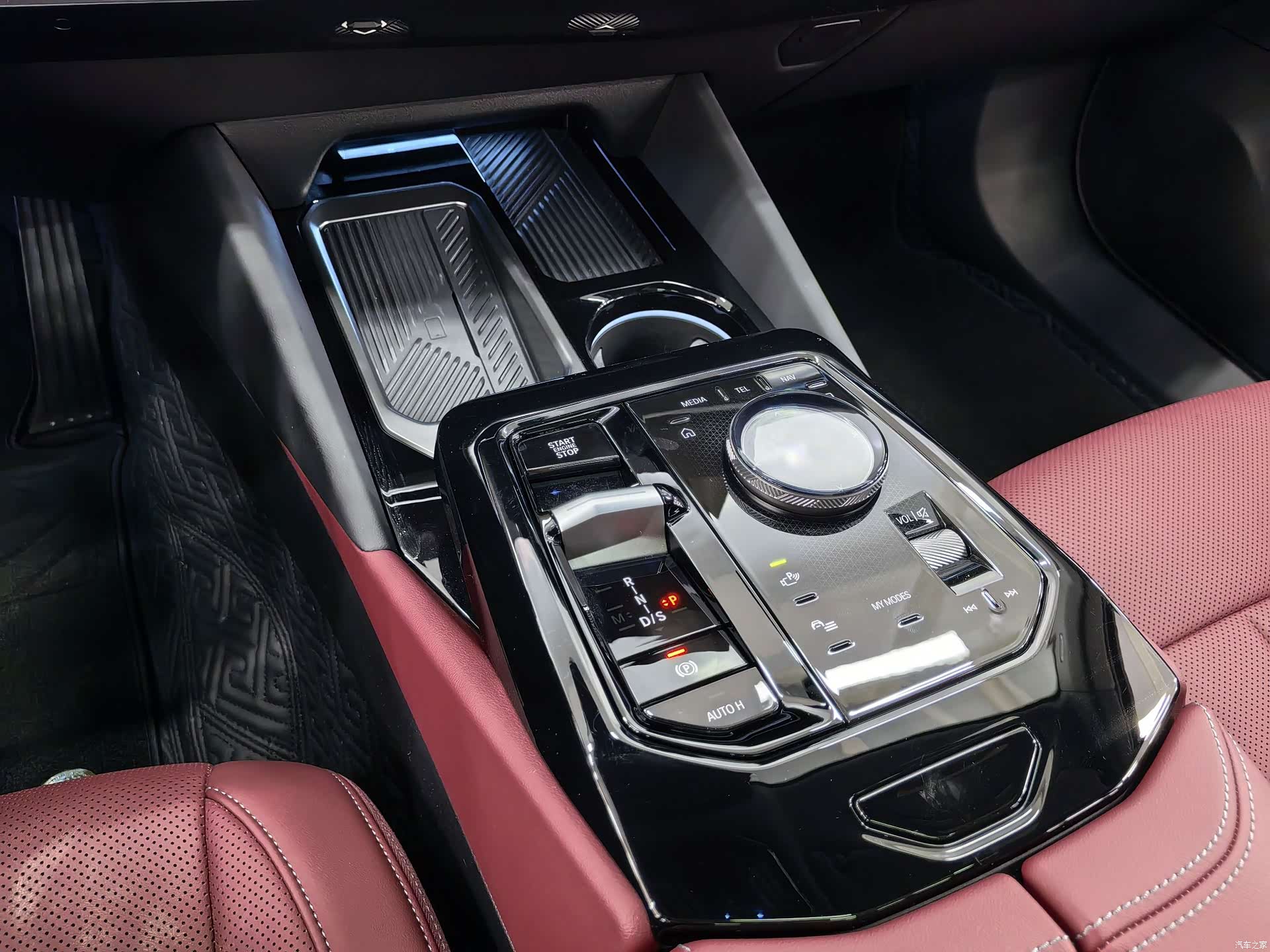 BMW 5 Series, 2025 13
