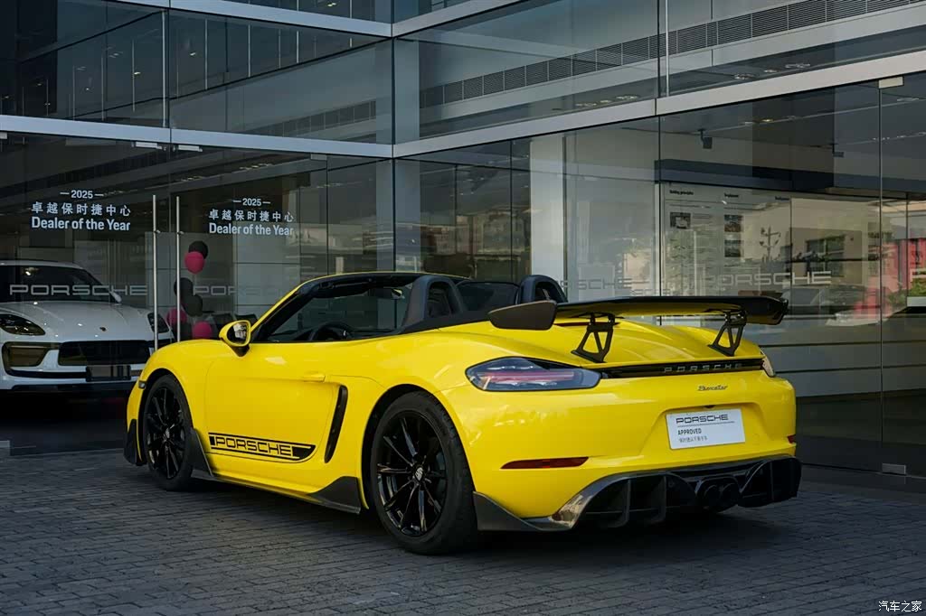 Porsche Boxster, 2024 3
