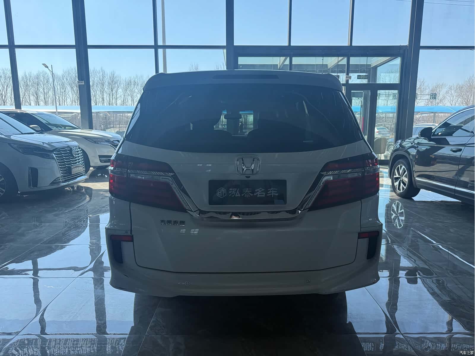 Honda Elysion, 2017 все фото
