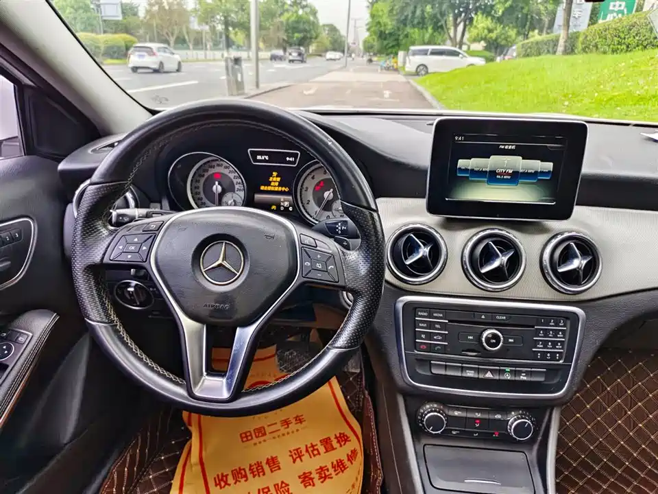 Mercedes-Benz GLA