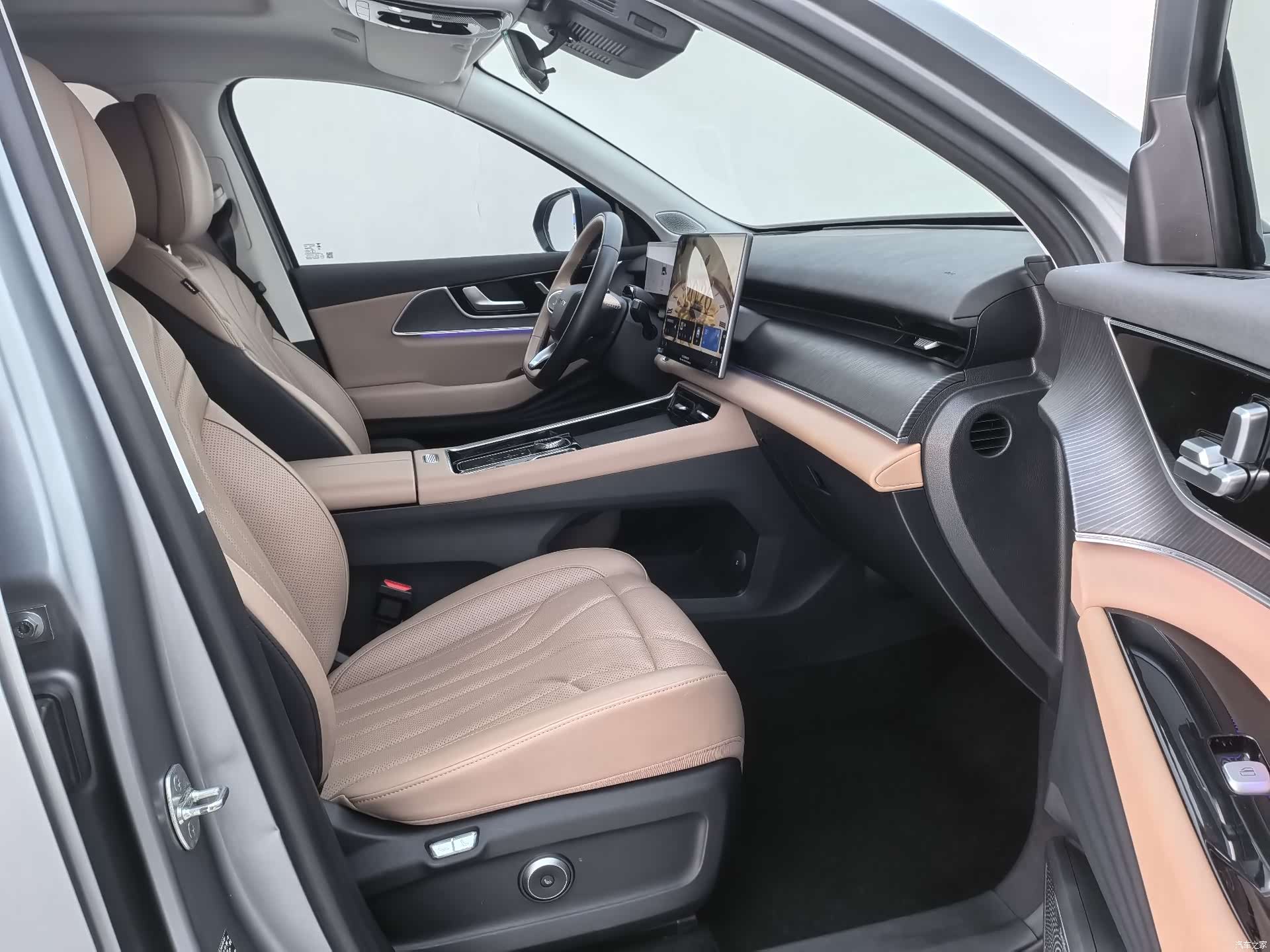 Chery Tiggo 8, 2024 16