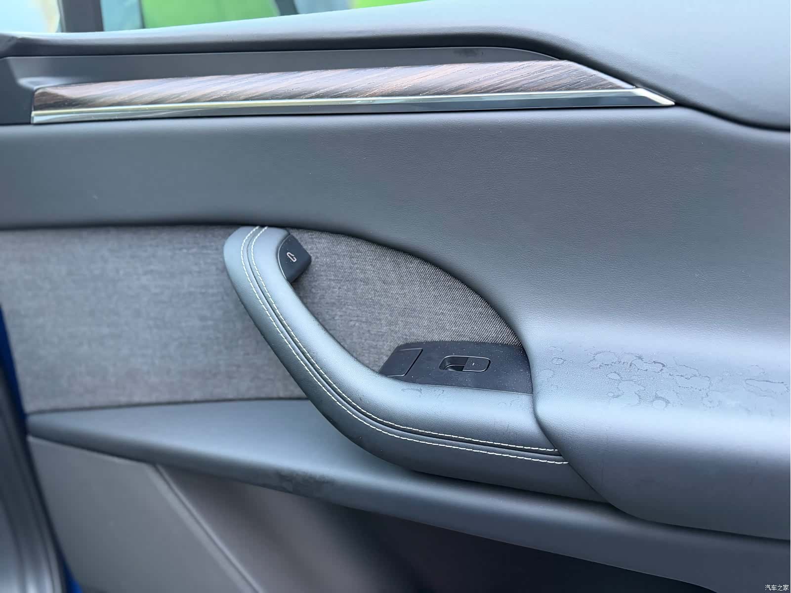 Tesla Model X, 2024 6