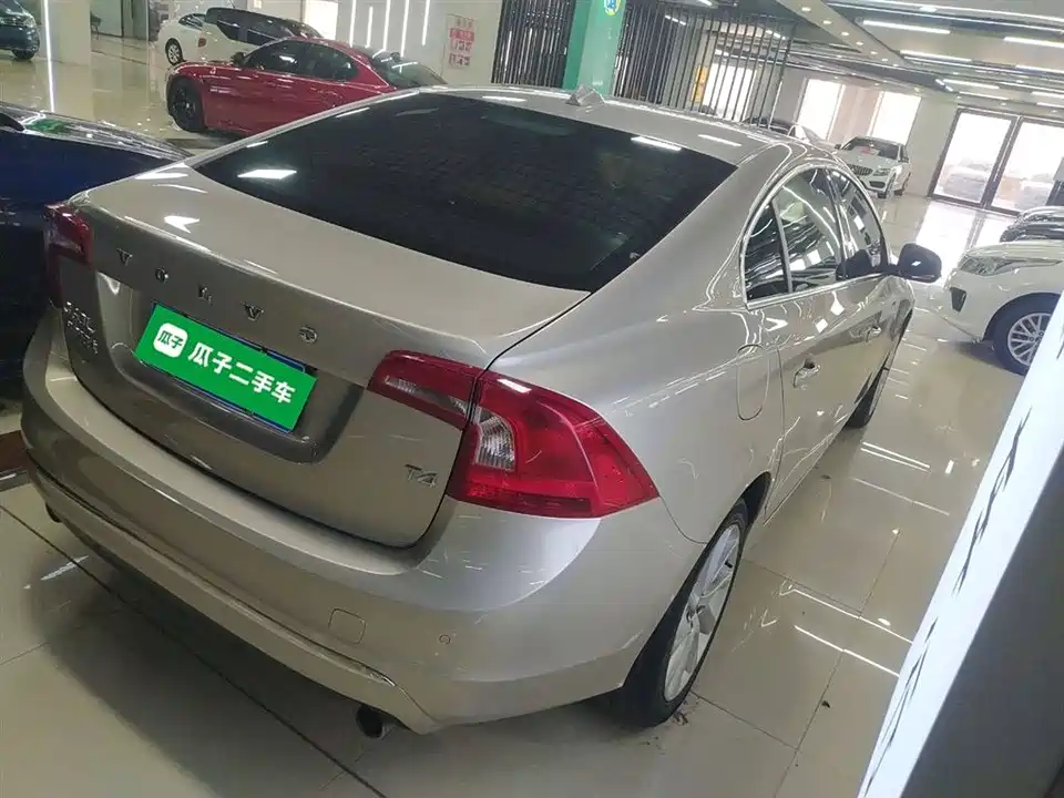 Volvo S60