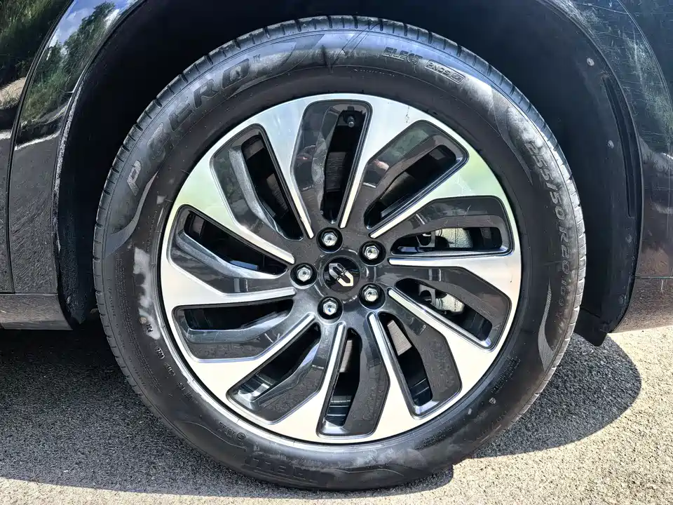 AITO Ask the world M7