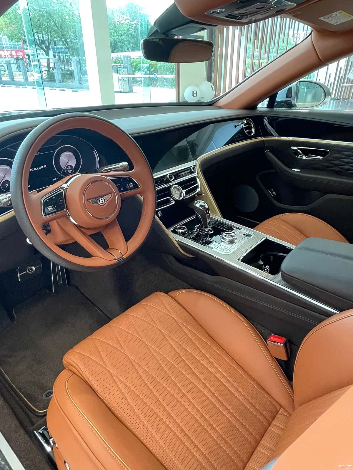Bentley Flying Spur, 2022 9