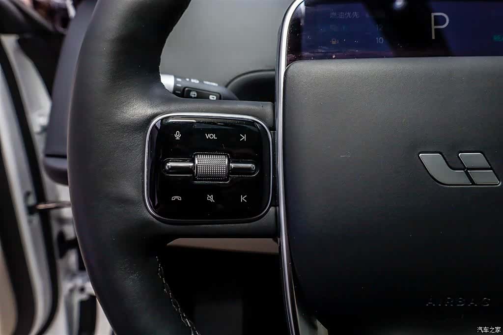 Li Auto L6, 2025 14