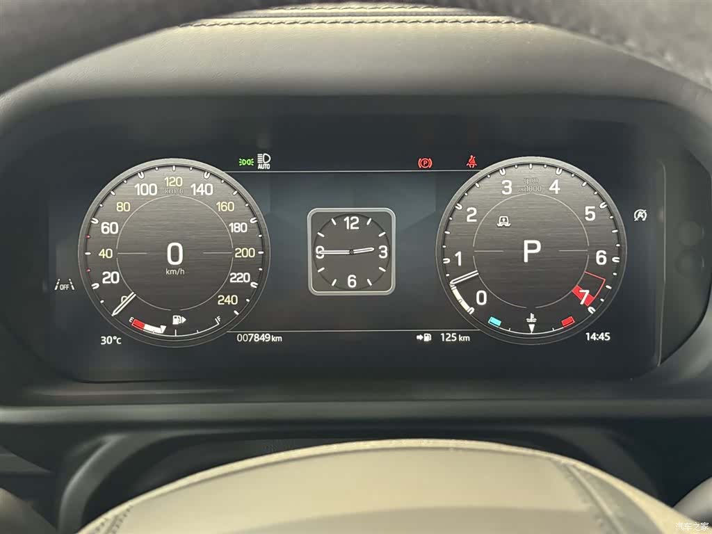 Land Rover Defender, 2024 6