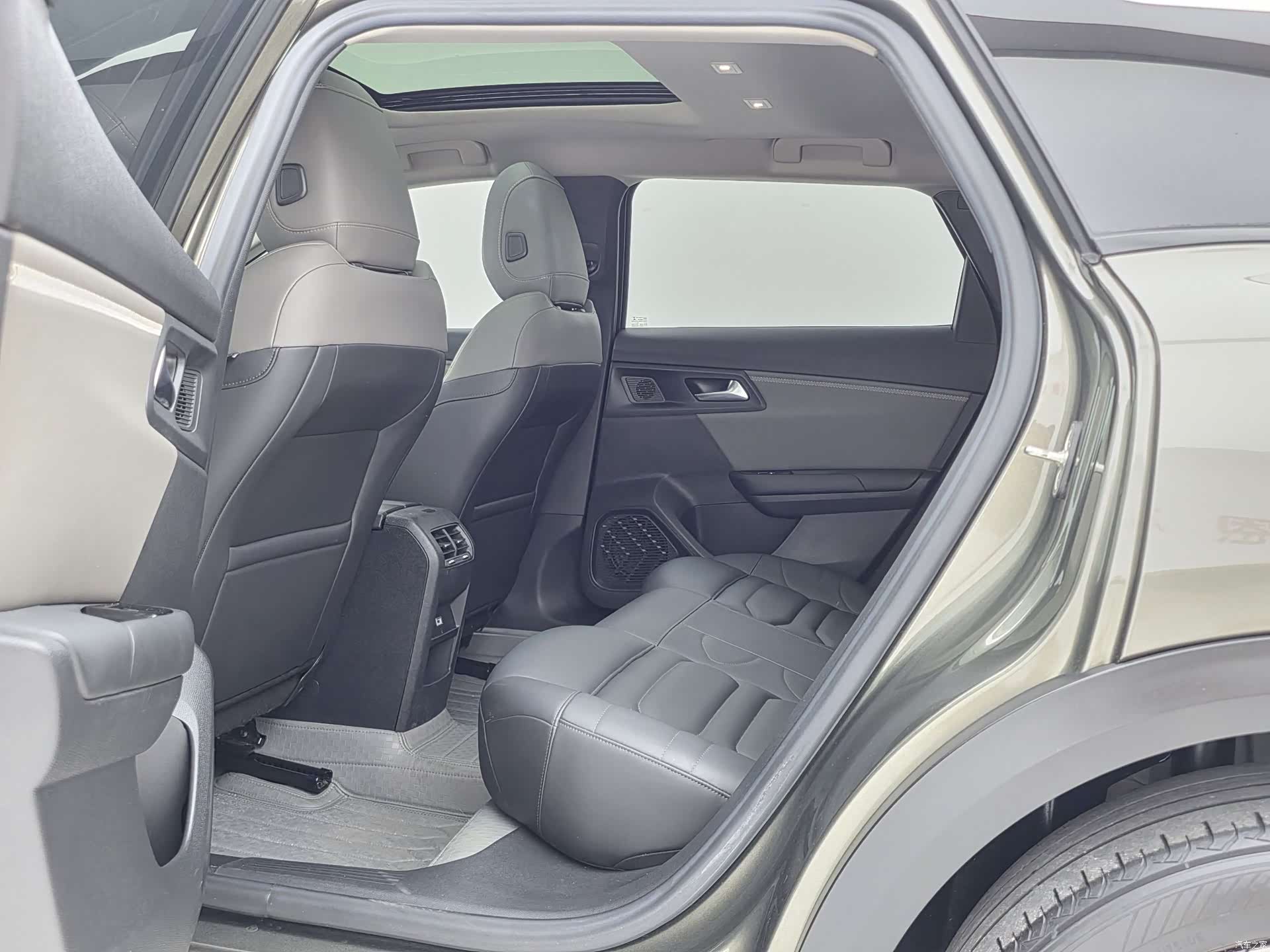 Citroen C5 X, 2022 10