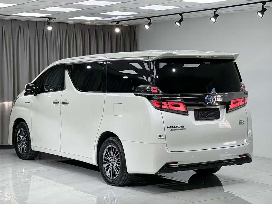 Toyota Vellfire 2020, фото 10
