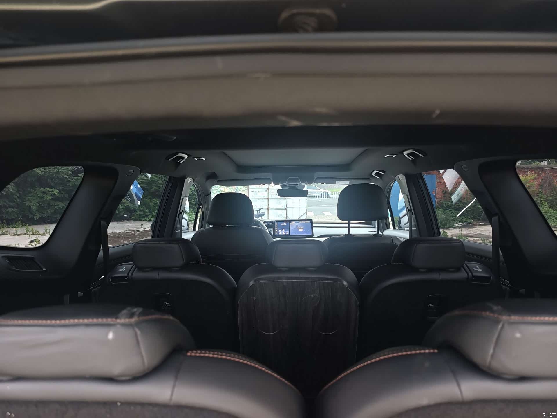 Geely Haoyue, 2022 9