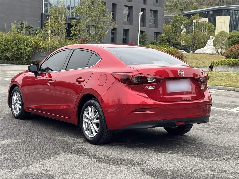 Mazda 3 Angkesaila