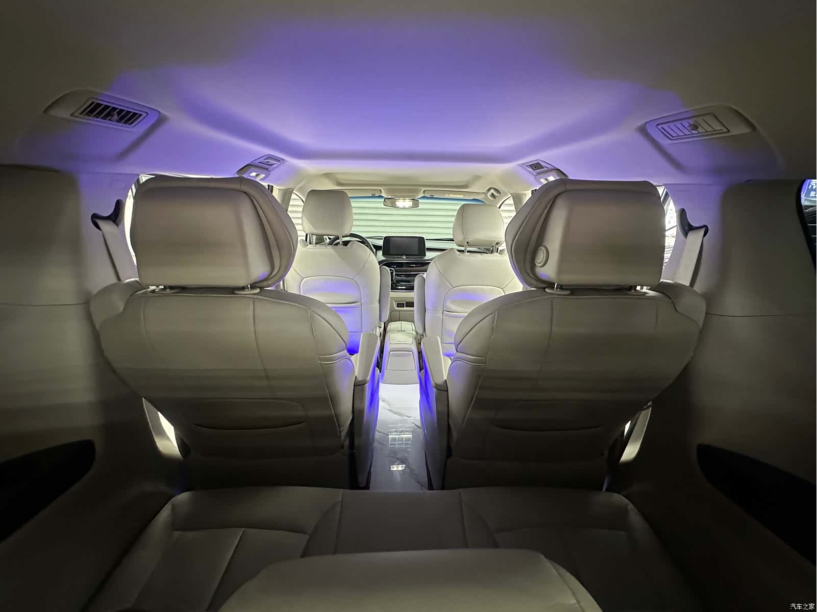 Buick GL8, 2023 13