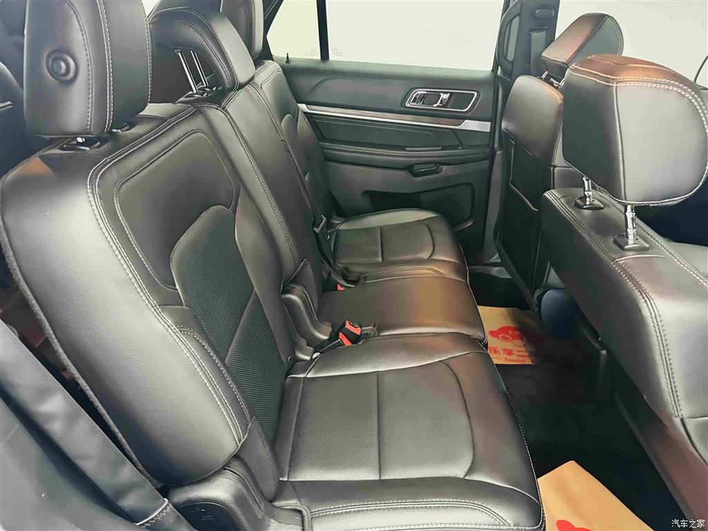 Ford Explorer, 2018 26