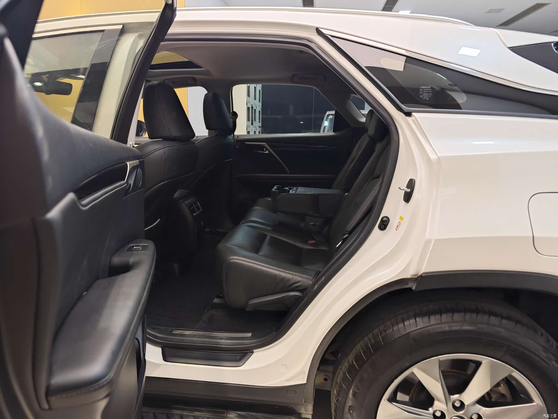 Lexus RX, 2018 24
