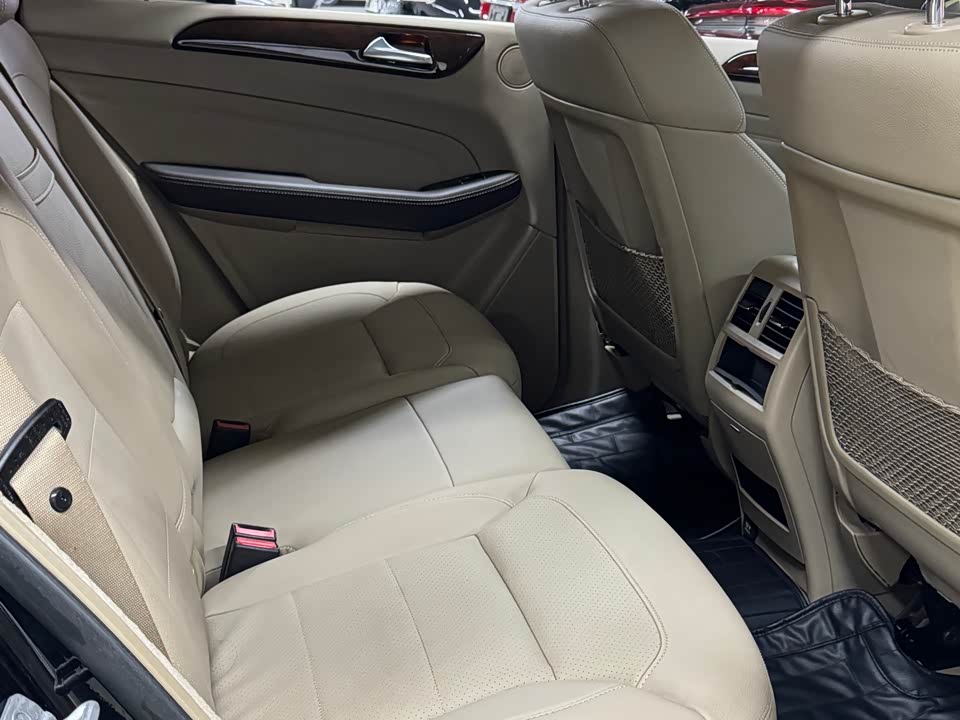 Mercedes-Benz M class