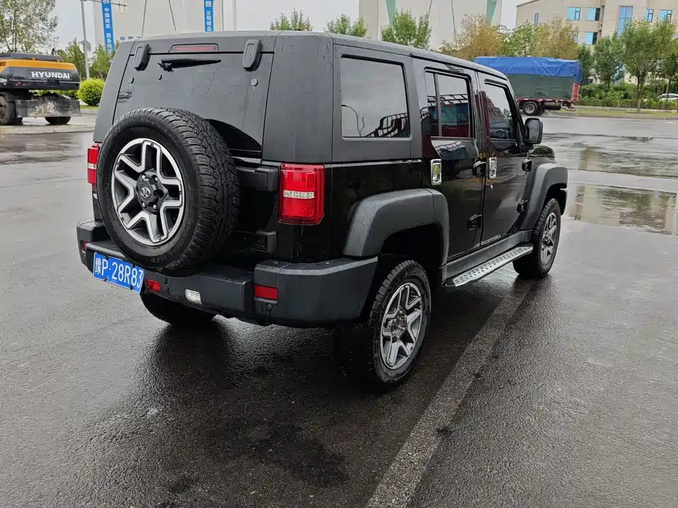 Beijing BJ40
