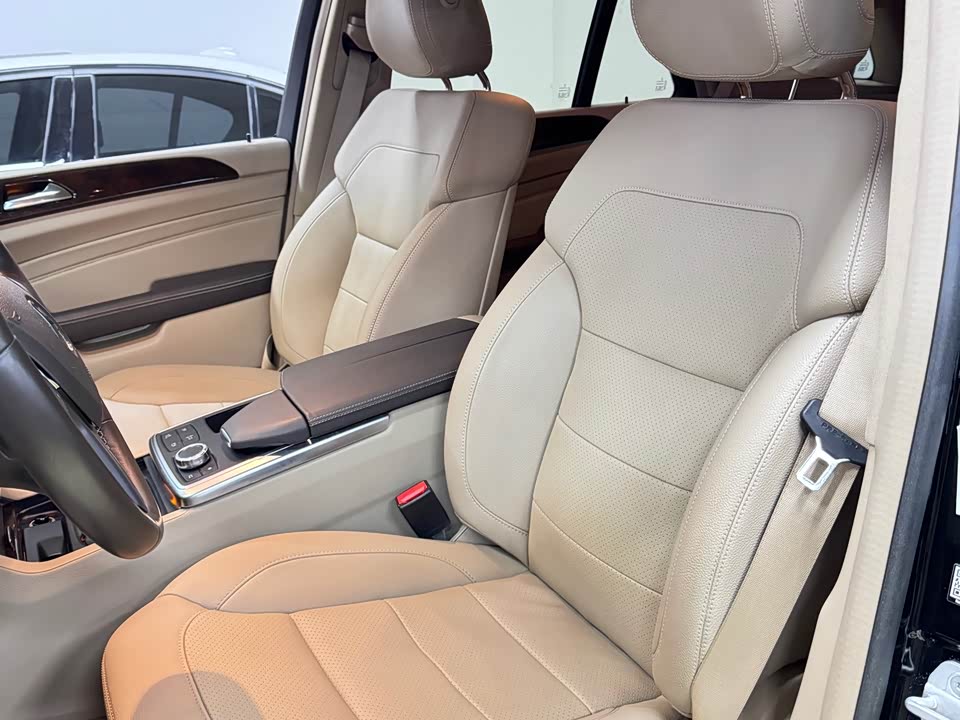 Mercedes-Benz M class