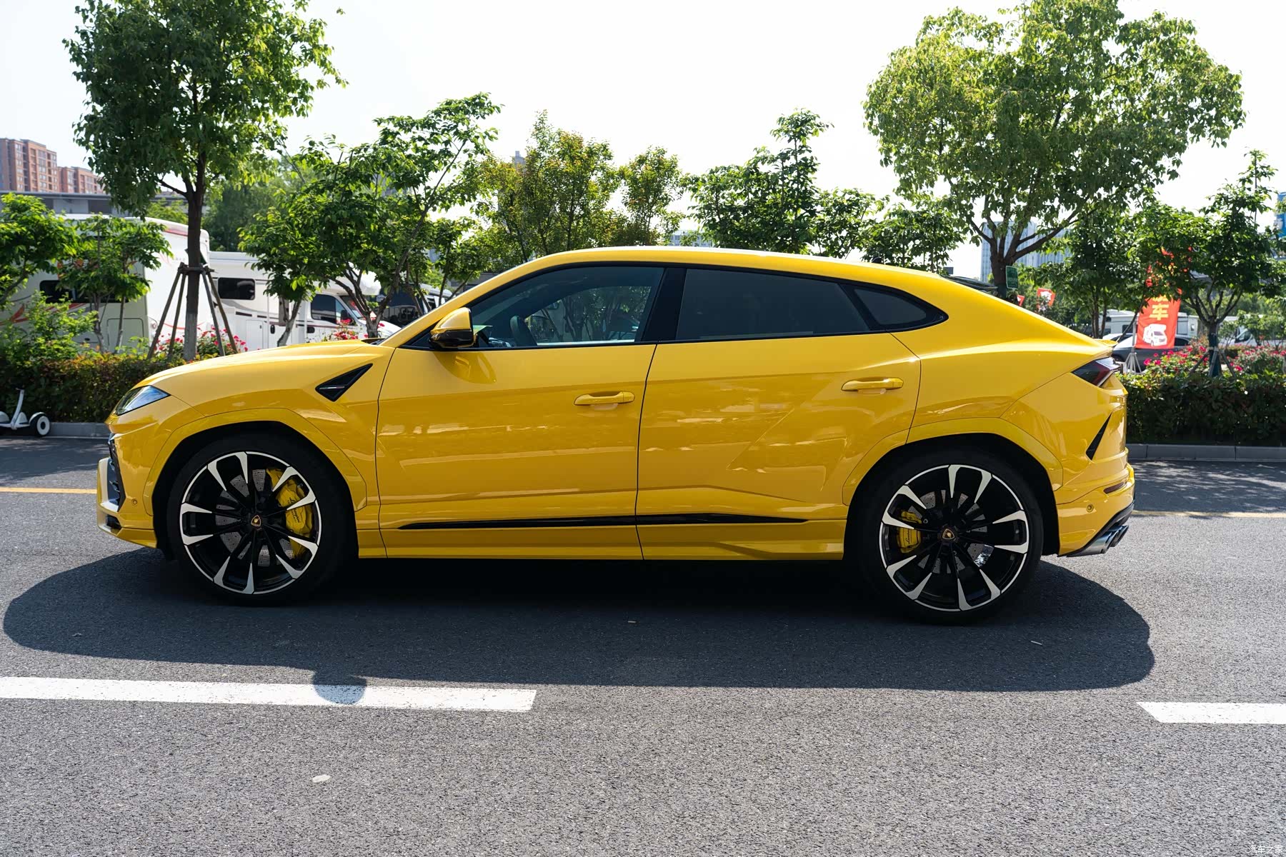 Lamborghini Urus, 2020 13