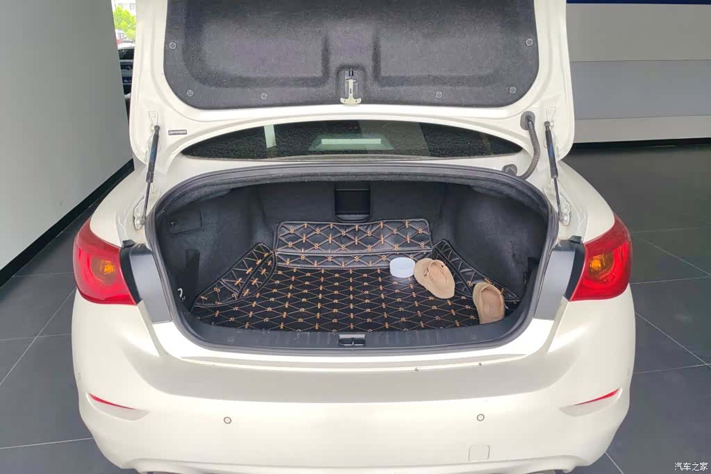 Infiniti Q50L, 2016 4