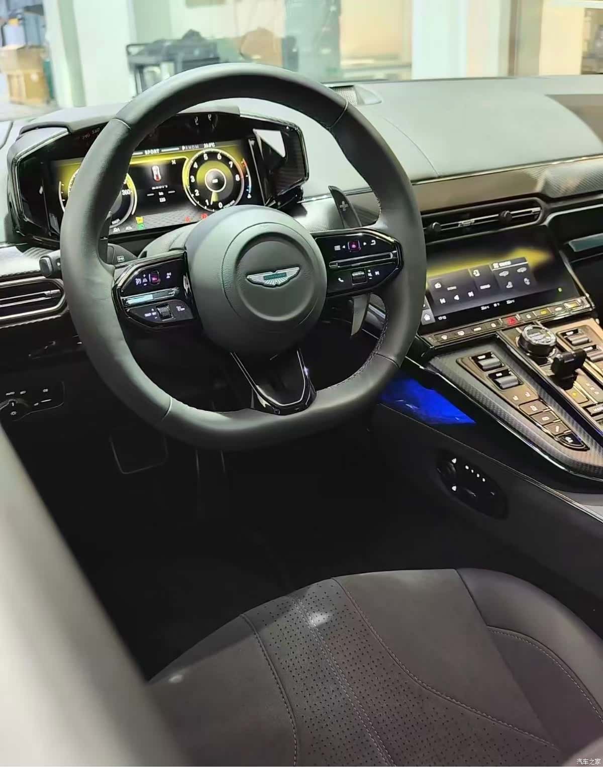 Aston Martin Vantage, 2025 14