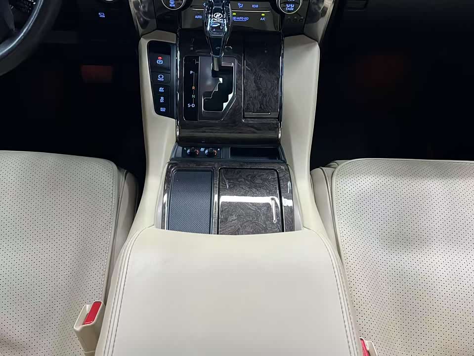 Toyota Wilfa