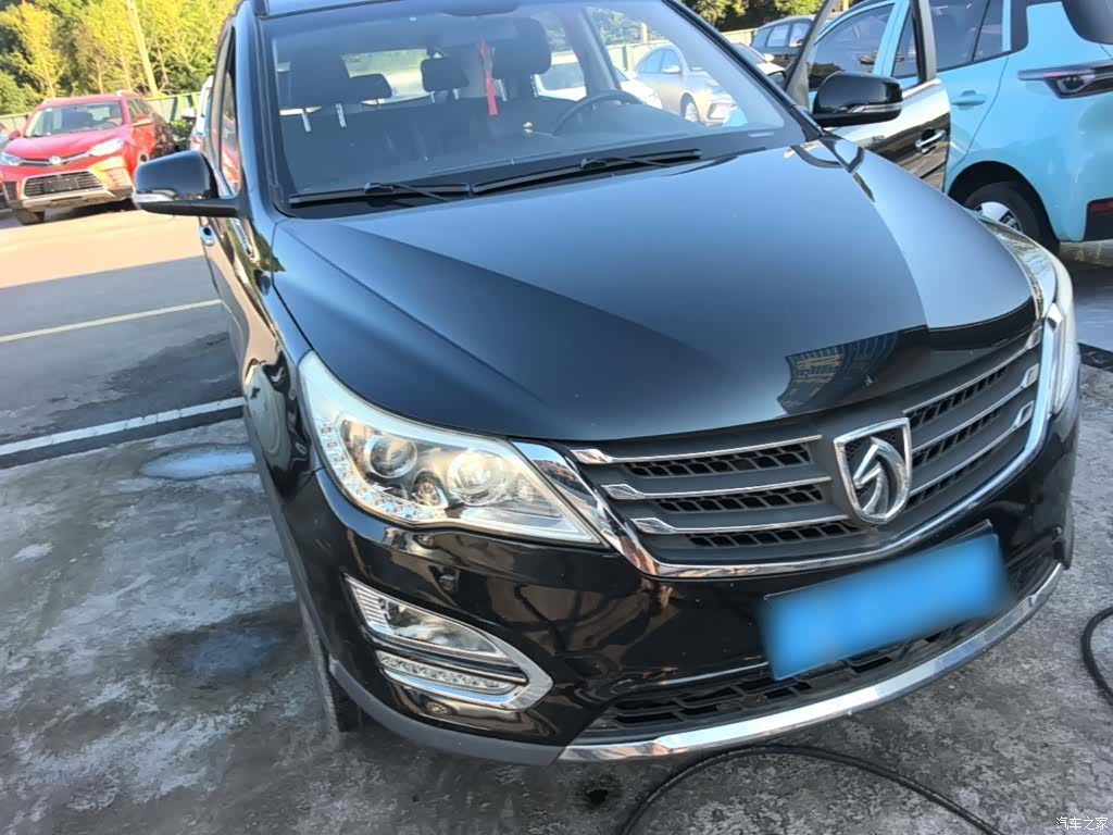 Wuling 560, 2016 4