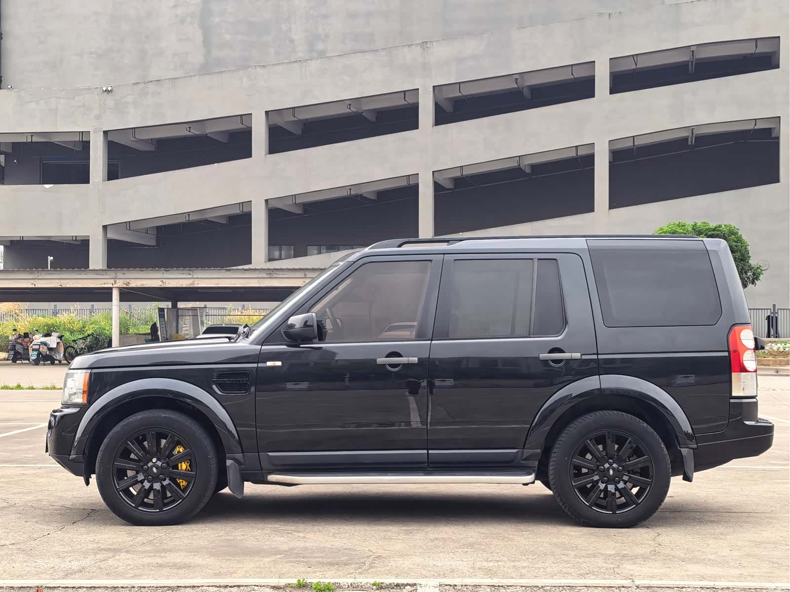 Land Rover Discovery, 2012 3