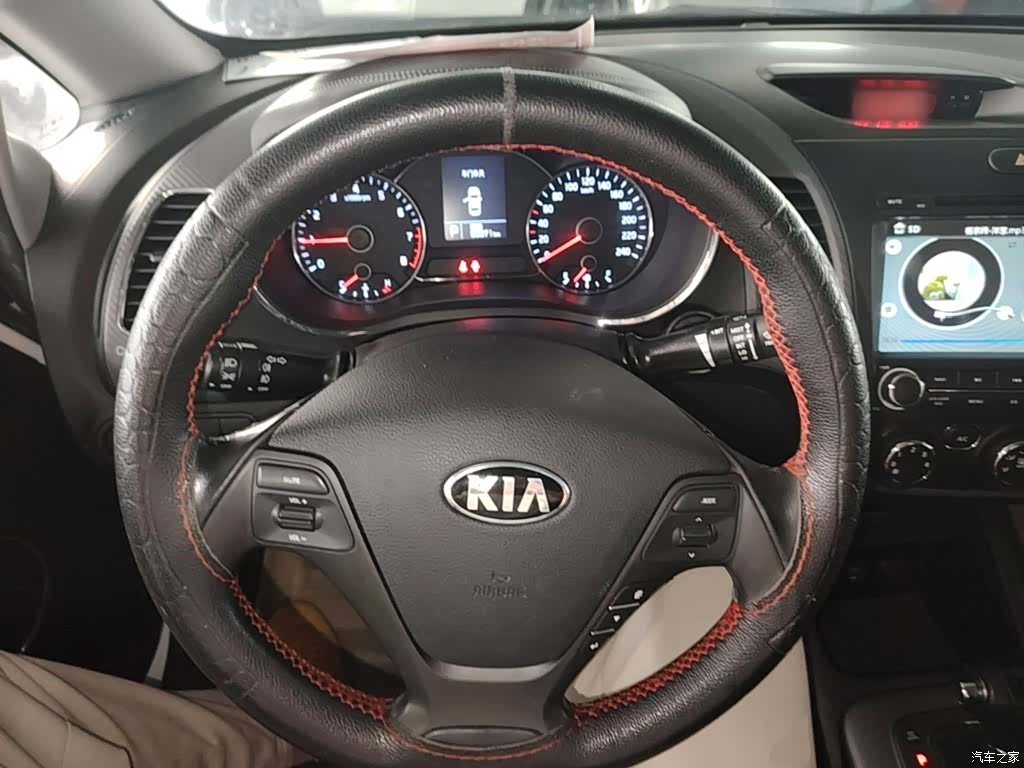 Kia K3, 2015 11