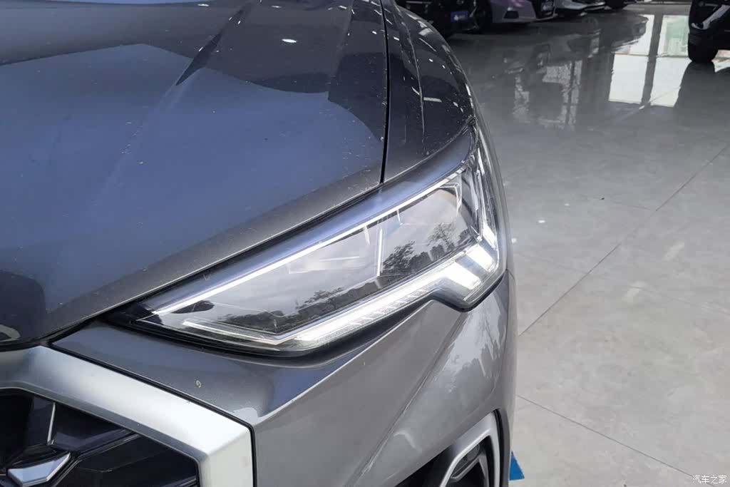 Audi Q3, 2022 все фото