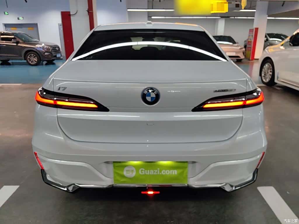 BMW i7, 2024 6