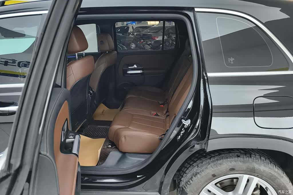 Mercedes-Benz GLB, 2023 11