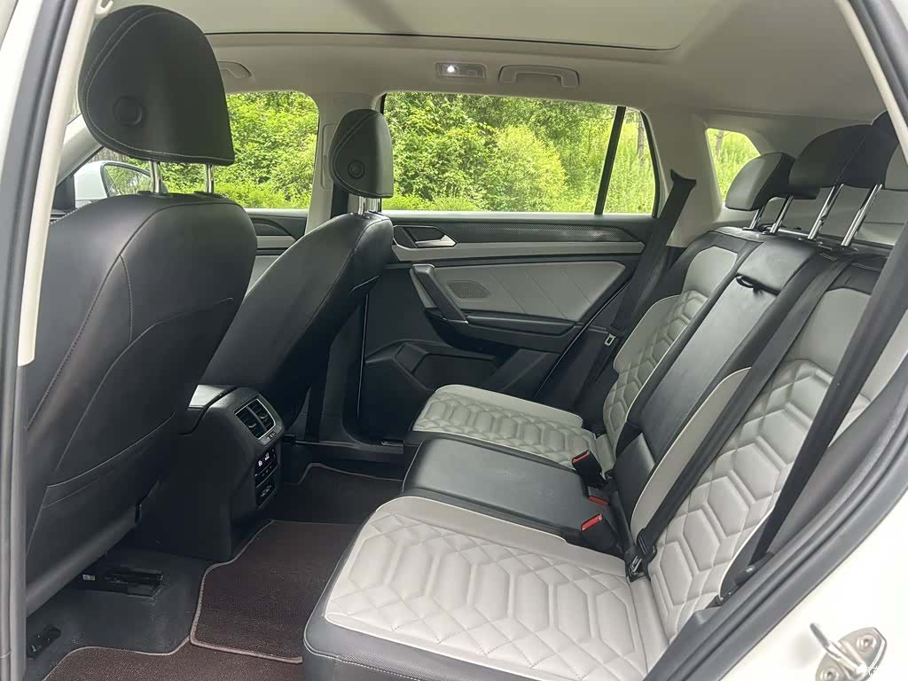 Volkswagen Tayron, 2023 8