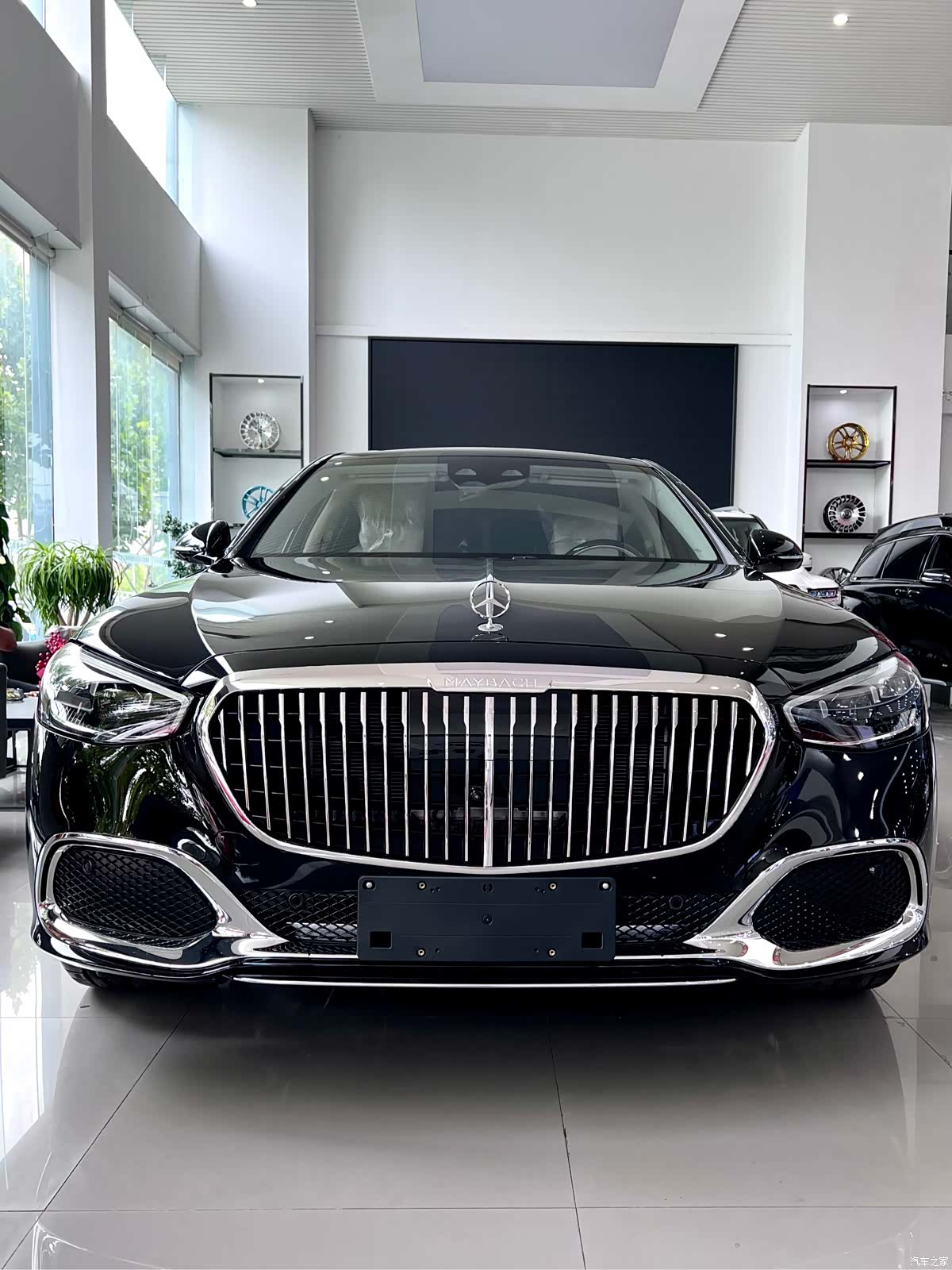 Maybach S-Class, 2025 1