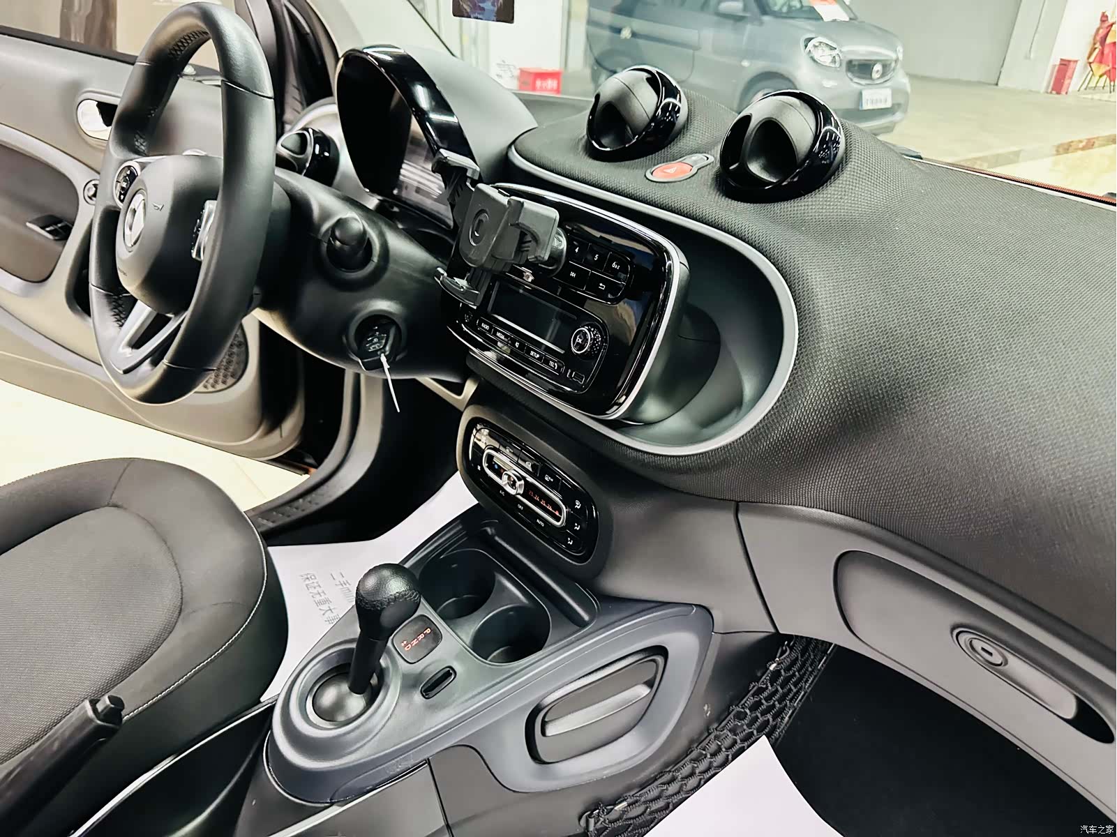 Smart Fortwo, 2018 27