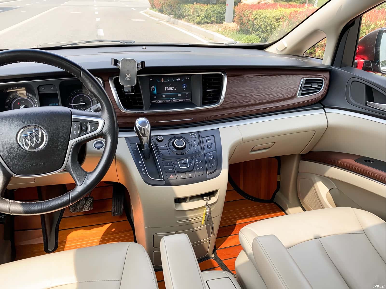 Buick GL8, 2019 20